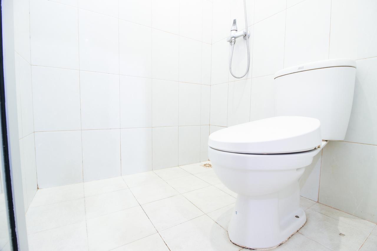 Reddoorz Plus Near Lippo Plaza Jogjakarta Yogyakarta Exterior foto